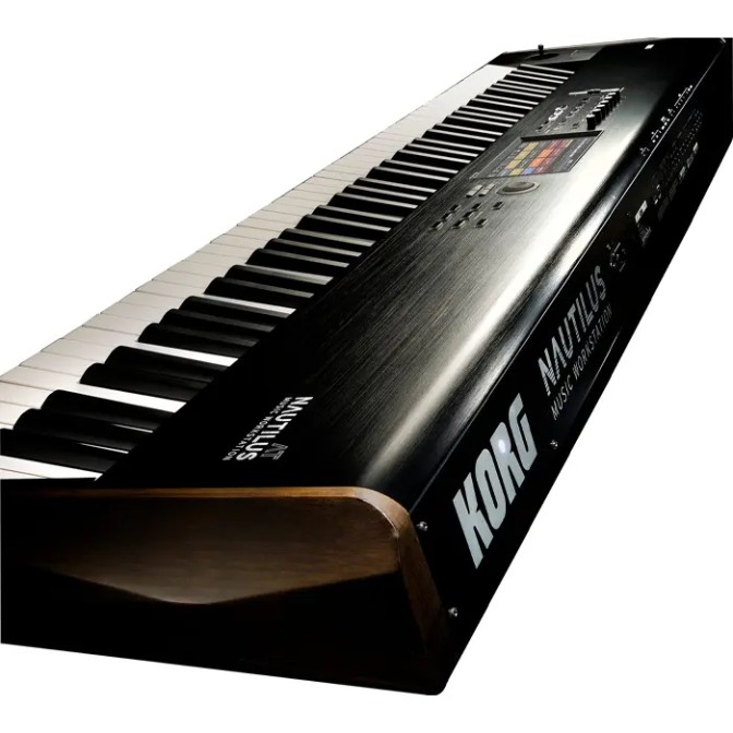 SINTENTIZADOR KORG NAUTILUS 88 AT